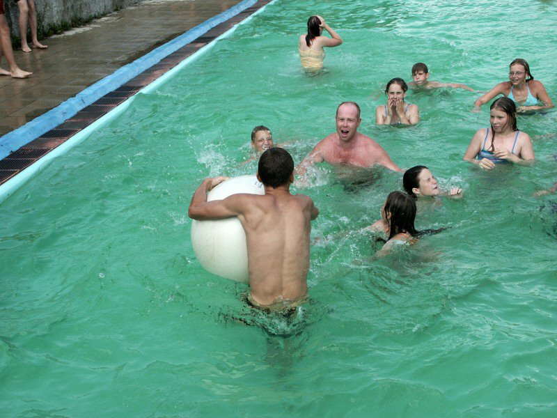 mb040805140.jpg